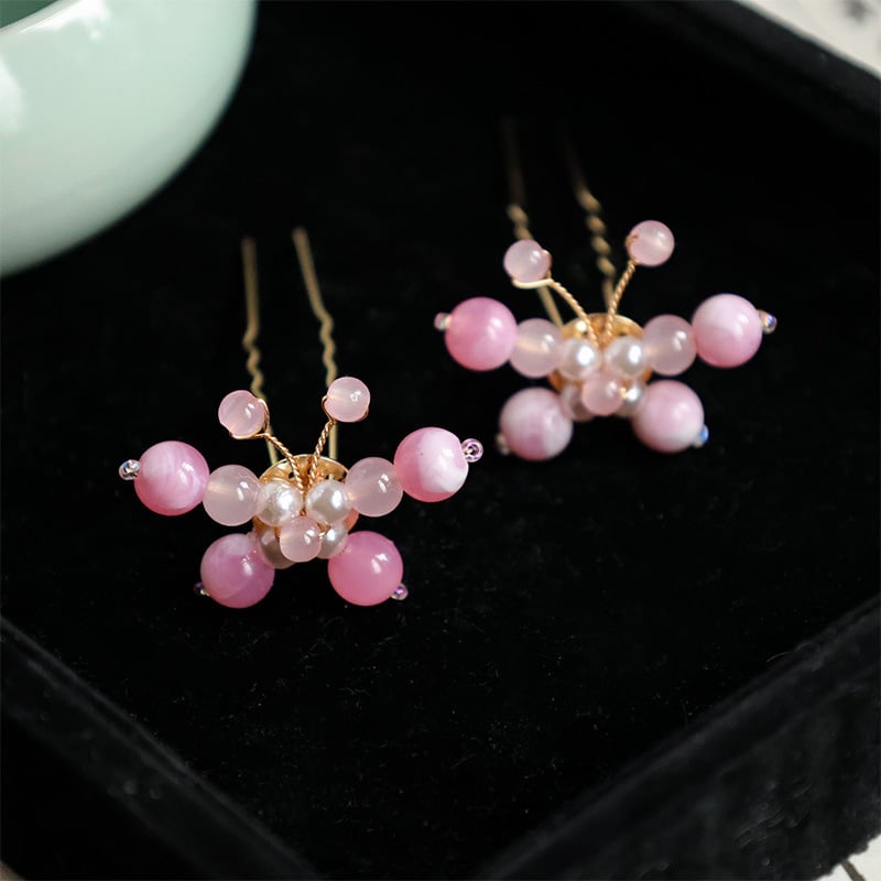 Etno stiilis juukseklips viljamotiiviga, käsitöö (Materjal: sulam; Stiil: etniline, naistele; Kujundus: puuvilja motiiv; Käsitööd; Väljalase: 2024. aasta sügis)