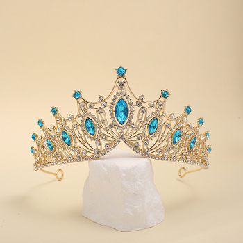 Vjenčana tiara (Materijal: Legura; Oblik: ženska kruna; Tehnika obrade: dijamant; Vrsta kristala: kristal; Izlazak: proljeće 2025)