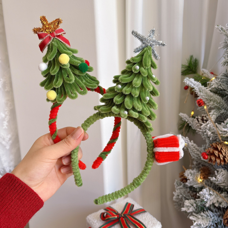 Galvas lente (plastmasas materiāls; roku darīts; karikatūras stils; svaigs un salds; rudens 2025)