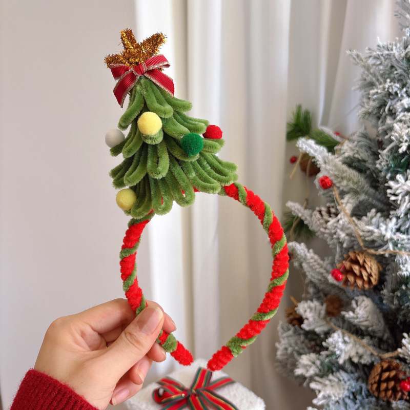 Galvas lente (plastmasas materiāls; roku darīts; karikatūras stils; svaigs un salds; rudens 2025)