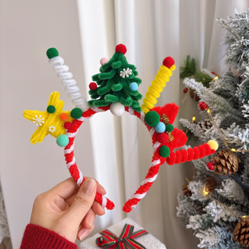 Galvas lente (plastmasas materiāls; roku darīts; karikatūras stils; svaigs un salds; rudens 2025)