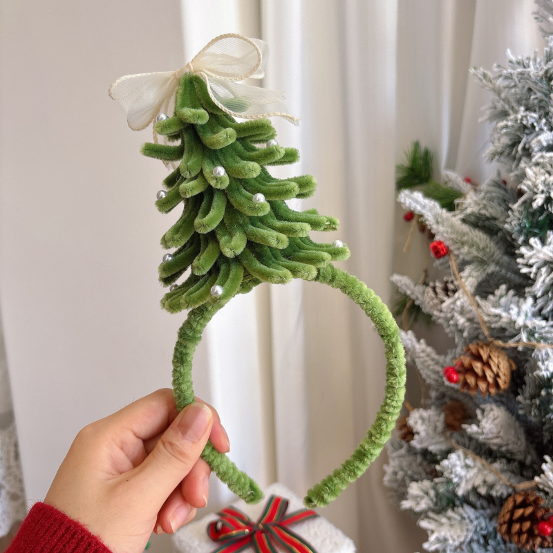 Galvas lente (plastmasas materiāls; roku darīts; karikatūras stils; svaigs un salds; rudens 2025)