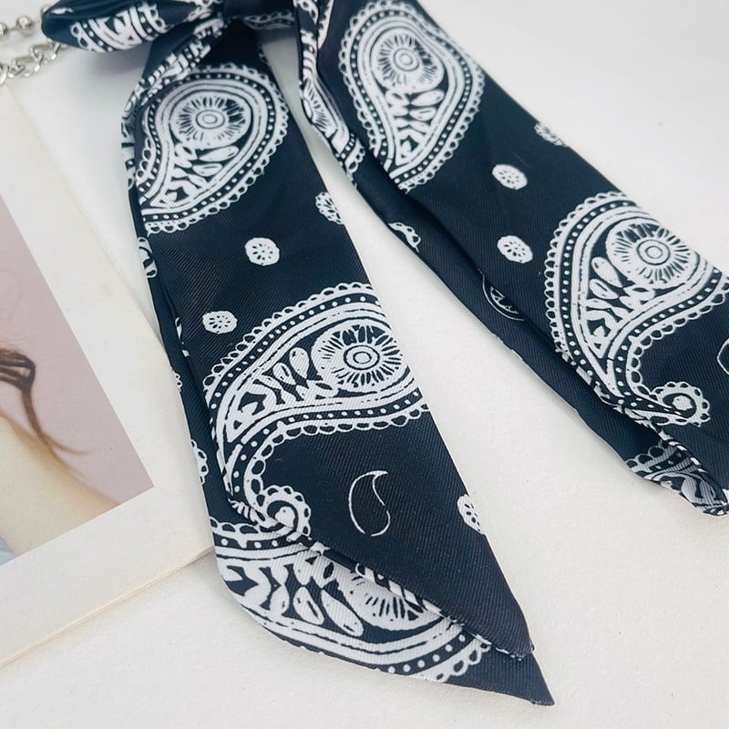 Centură lanț pentru pantaloni cu lanț metalic și eșarfă de mătase – cataramă din aliaj, închidere automată, material principal: mătase