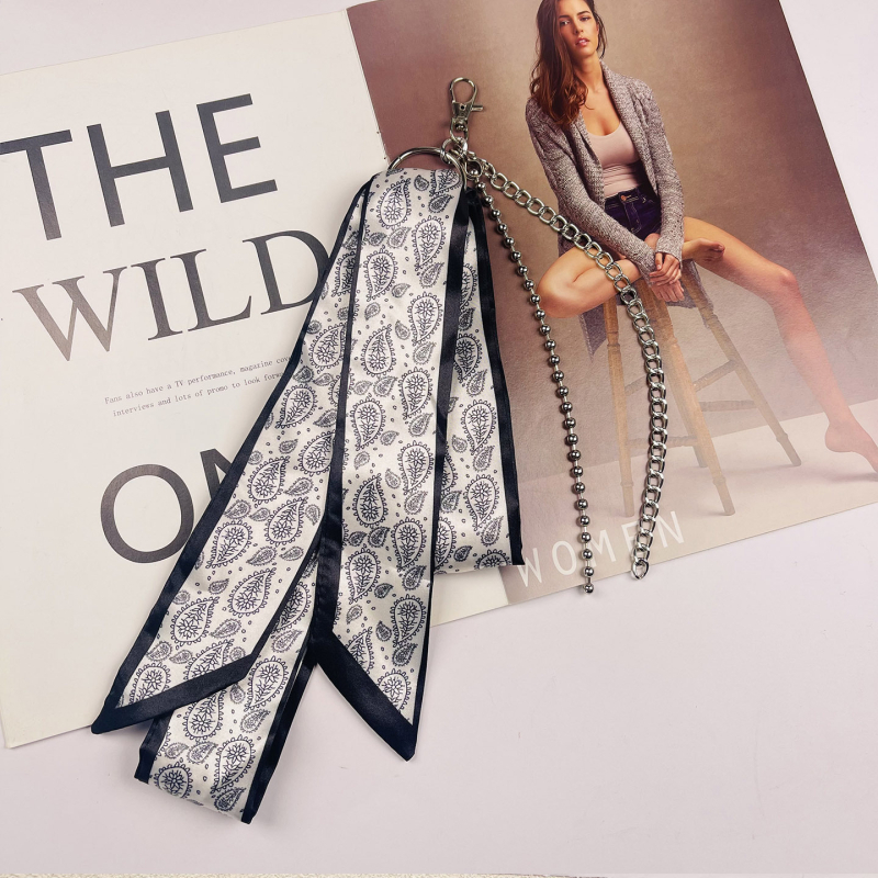 Centură lanț pentru pantaloni cu lanț metalic și eșarfă de mătase – cataramă din aliaj, închidere automată, material principal: mătase