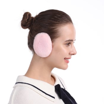 Vienā auss siltināti ausu aizsargi no trušu kažokādas, pūkaini, silti un pretvēja