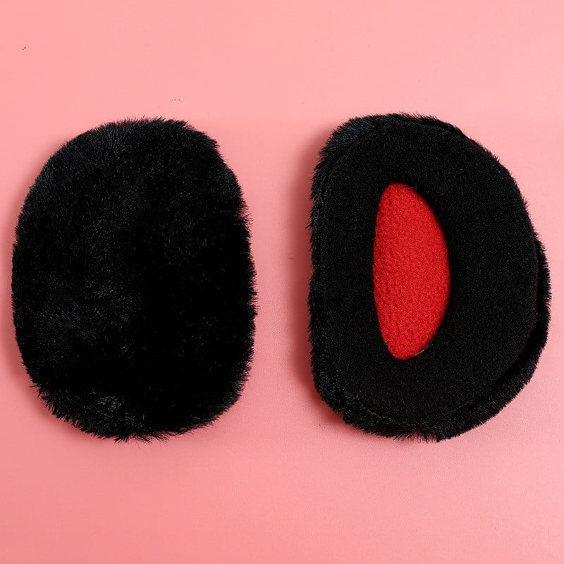 Vienā auss siltināti ausu aizsargi no trušu kažokādas, pūkaini, silti un pretvēja