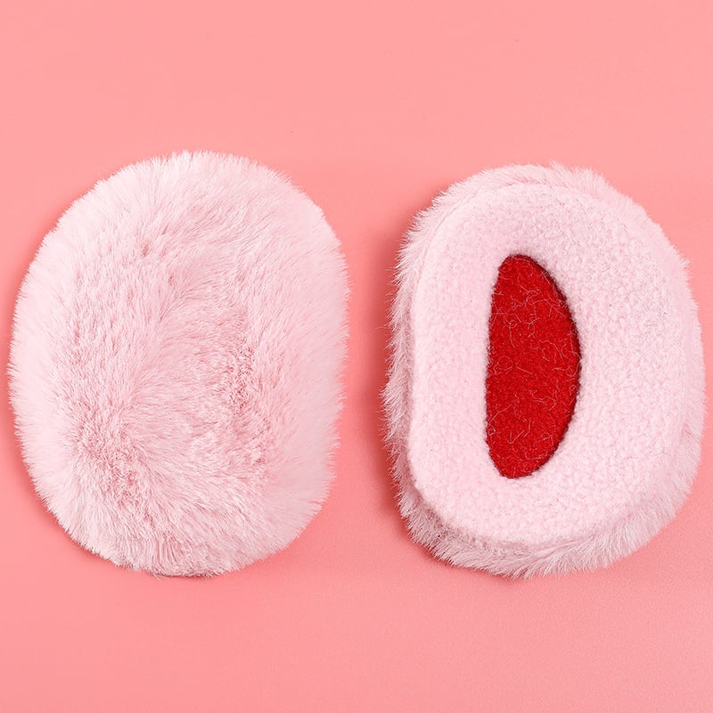 Vienā auss siltināti ausu aizsargi no trušu kažokādas, pūkaini, silti un pretvēja