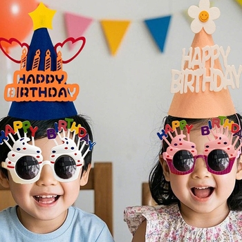 Αξεσουάρ φωτογραφίας για παιδικά γενέθλια: κορώνα, καπέλο τούρτας, κεφαλόδεσμος και γυαλιά (Υλικό: μεταξωτά λουλούδια; Μάρκα: Sound booth; Κατηγορία προϊόντος: αξεσουάρ μακιγιάζ/κοστουμιών; Δώρο: κατάλληλο για επιχειρηματικά δώρα)