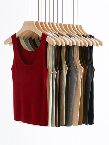 Дамски плетен елек с голям U-образно деколте, тънък силует, вълнена смес, дължина 50–65 см