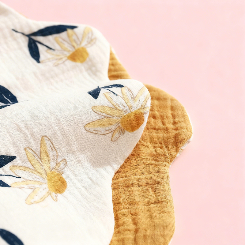 Baby Bib, Grade A Cotton Gauze, Soft Cartoon Pattern, Waterproof, for Infants and Toddlers (0-3 years)