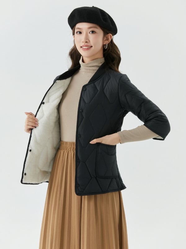 Sieviešu kokvilnas mētelis ar flīsa odere, ārējais neilons, pildījums zīdam līdzīga šķiedra, 3/4 piedurknes