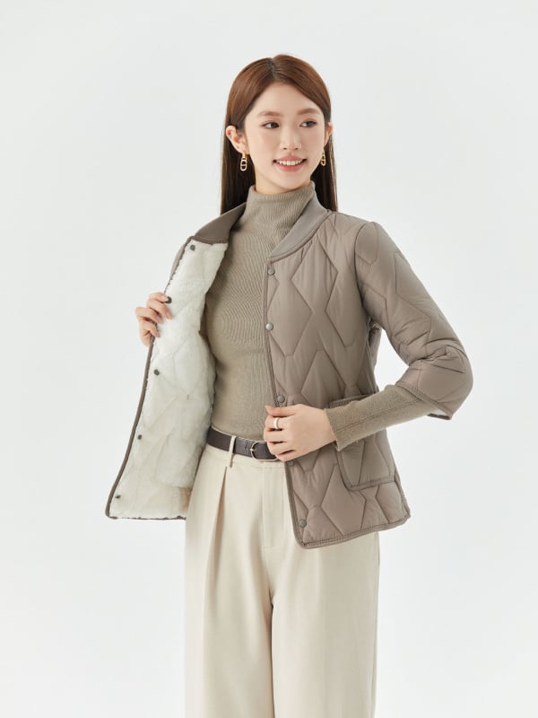 Sieviešu kokvilnas mētelis ar flīsa odere, ārējais neilons, pildījums zīdam līdzīga šķiedra, 3/4 piedurknes