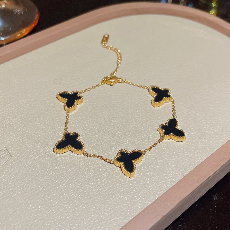 Brățară pentru femei din oțel de titan, cu motiv inimă și fluture — de înaltă clasă, placare electroplată, bijuterii de modă elegante, cadou pentru călătorii