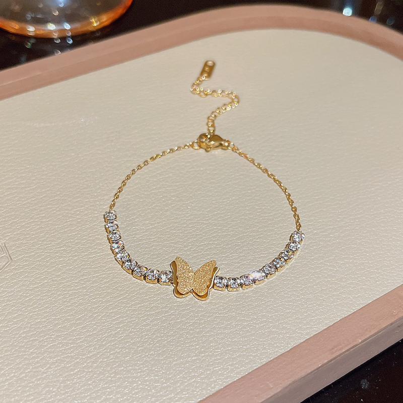 Brățară pentru femei din oțel de titan, cu motiv inimă și fluture — de înaltă clasă, placare electroplată, bijuterii de modă elegante, cadou pentru călătorii