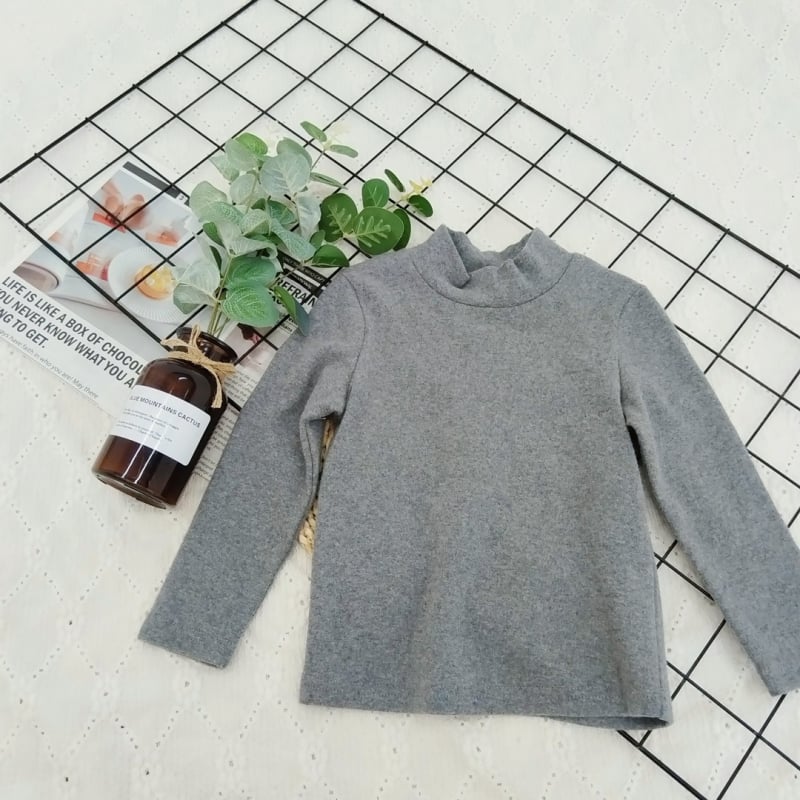 Детски топ с дълги ръкави и стойка яка, минималистичен стил, 95% памук, brushed обработка за мекота, солиден модел, подходящ за зимно-есенна и пролетна носене, за деца над 8 години