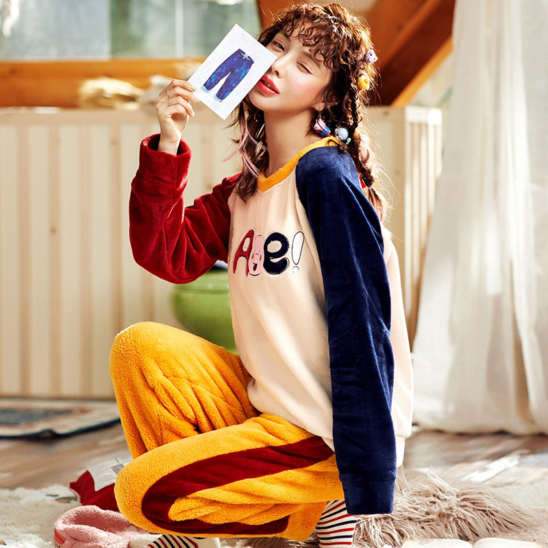 Set pijama din flanelă – stil dulce și drăguț, guler rotund, mâneci lungi, pantaloni, poliester 95–100%