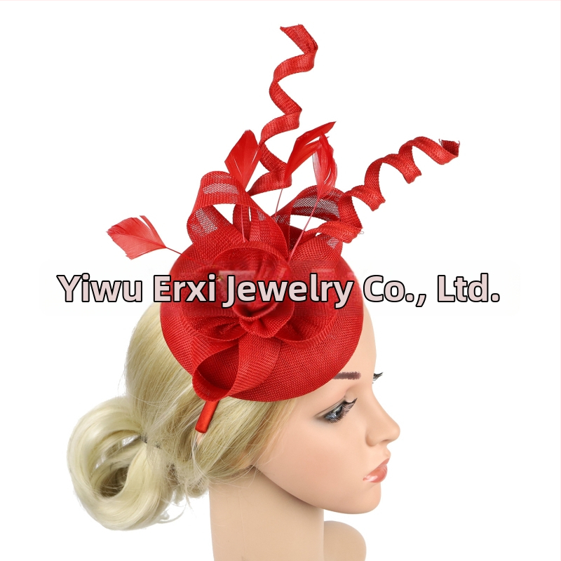 Rokām darināts spirālveida matu aksesuārs no mākslīgās konopes, ar vienas zobu spraudni, līgavām un ballēm