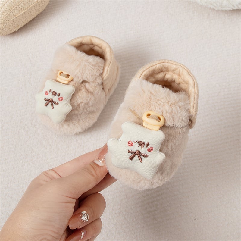 Kūdikių velūro šlepetės - stora vilnos įdėklas, karikatūrinis raštas, sagtis, skirti 1–3 metų vaikams