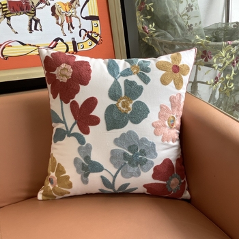 Jastučnica s cvjetnim izvezom od pamuka, u novokineskom stilu (pamuk, Vezenje, Cvjetni uzorak)