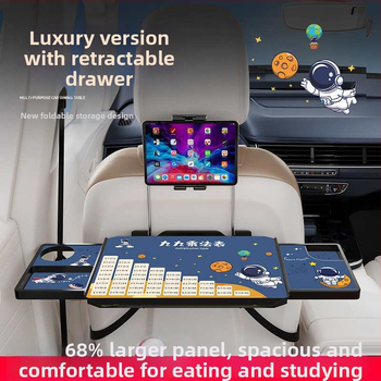 Automobiļa neliels koka galdiņš ar saliekamu galdu pie vadītāja; aizmugures sēdekļa galds ēšanai un mājasdarbiem; sienas stiprinājums atzveltnei; universāls derīgums