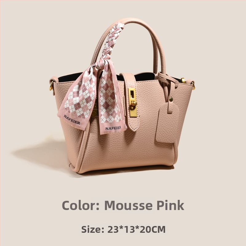 Női kosár alakú tote táska selyem viráganyagból, belső rekesz, mikroszálas műbőr bélés, puha felépítés, tavasz 2025