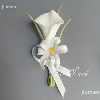 Rokas ziedu korsāde ar tauriņrožu orhideju — kāzu aksesuārs, personīgs dāvinājums, piemērots dzimšanas dienai un Ziemassvētkiem