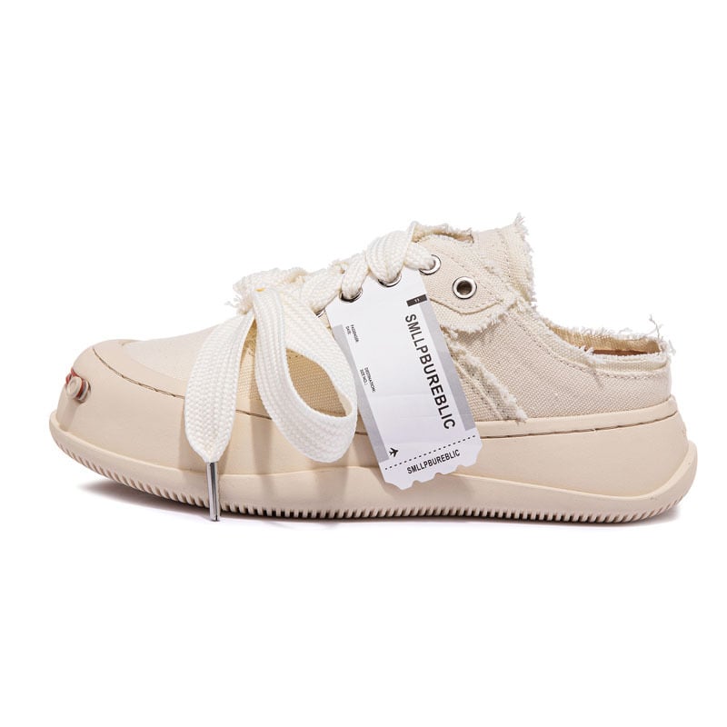 Auduma kedas ar vidēja augstuma augšdaļu, bieza zole, šņorēšana, universāls, ādas iekšpuse