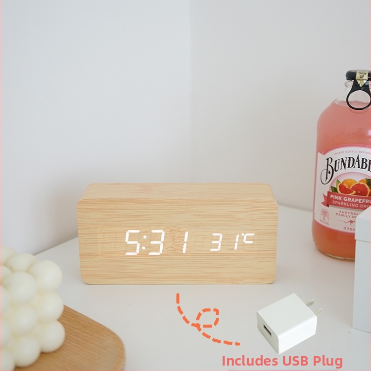 Galda pulkstenis ar koka korpusu ar LED displeju, temperatētā stikla ciparnīca, uzlādējams barošanas avots, mehānisks kustības mehānisms, klusais režīms