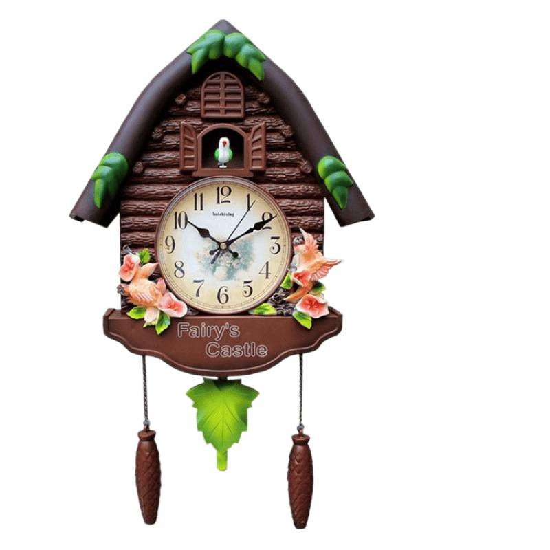 Karikatūras stila sienas pulkstenis ar Eiropas stila dizainu dzīvojamā istabā, ar lecamu sekundes kustību, ar bateriju darbību, safīra korpuss un kvarca stikla ciparnīca