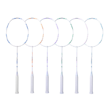 Raketa za badminton (jednodijelna karbonska konstrukcija; težina 75–79 g; debljina drške: G5; materijal žica: najlon)