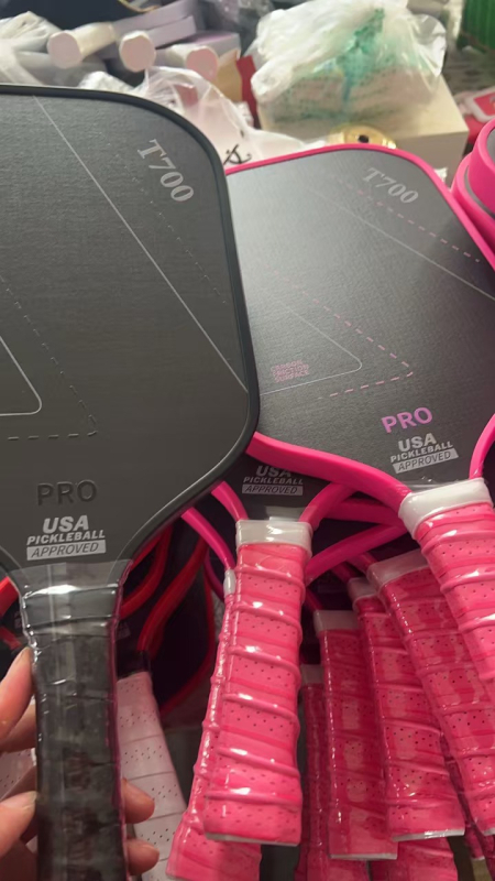 Karbonska pickleball reketa, Yining, težina 240 g, materijal: karbonska vlakna