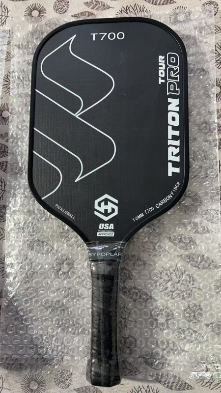Karbonska pickleball reketa, Yining, težina 240 g, materijal: karbonska vlakna