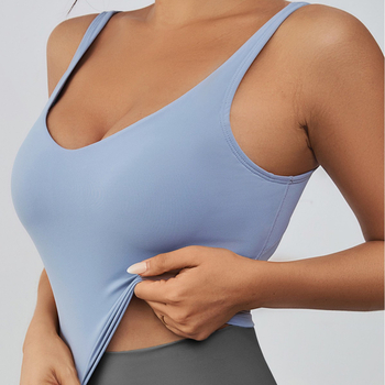 Sporta krūšturis skrējienam un jogai, bez stieplēm, ar noņemamiem pildījumiem, platām plecu siksnām, īss griezums, materiāls: neilons (poliamīds)