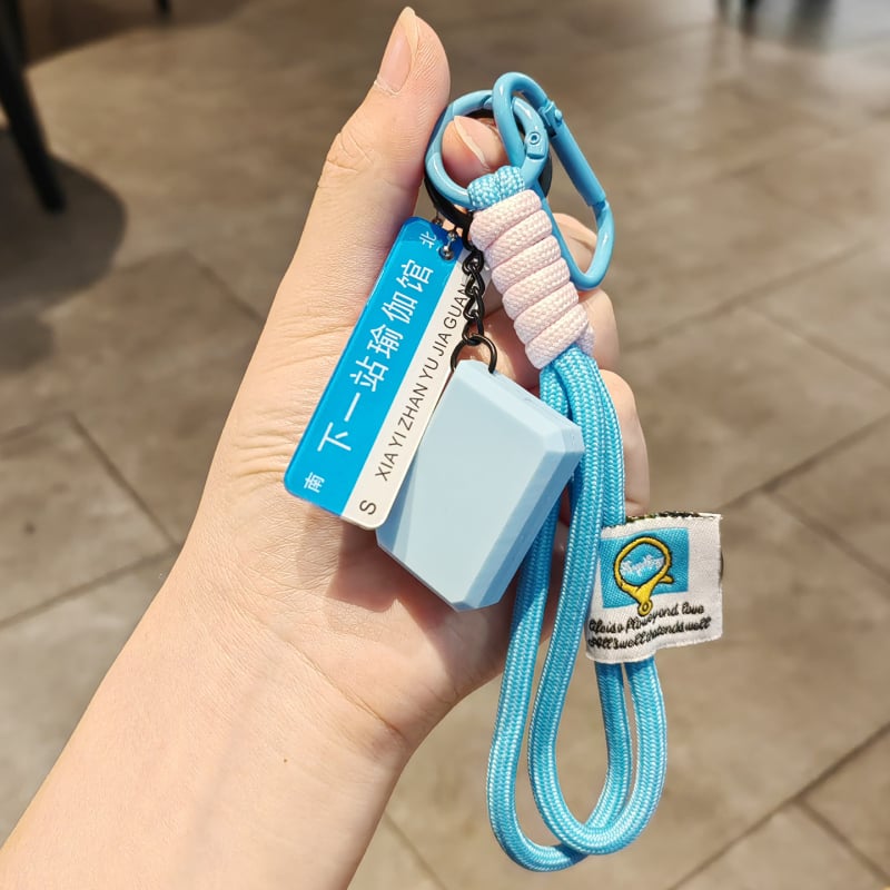 Joga plytų raktų pakabukas – minimalistinis stilius, medžiaga: minkštas klijai, raktų aksesuaras