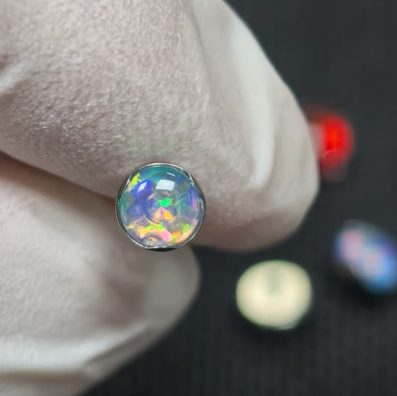 Piercing za usne – G23 titanijeva legura, obrada zirkonijom, geometrijski oblik, titanij kristal, unisex stil princeza