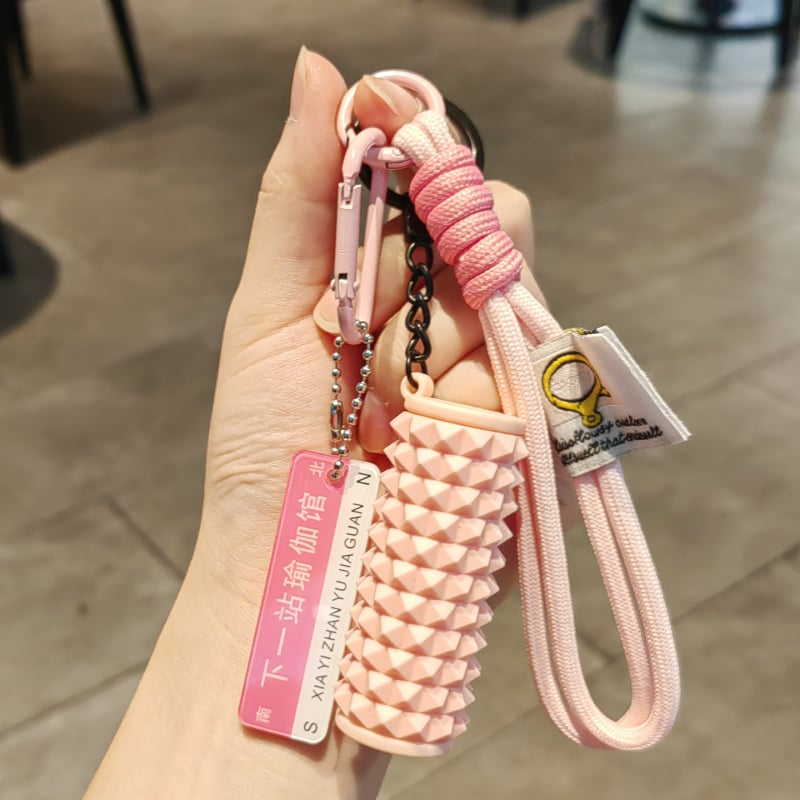 Fitneso pakabukas – Mini putų mace, šiuolaikiškas paprastas stilius (Medžiaga: Soft glue; IP leidimas: Ne; Tipas: Raktų pakabukas)