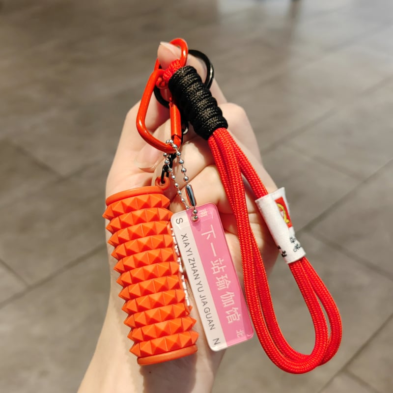 Fitneso pakabukas – Mini putų mace, šiuolaikiškas paprastas stilius (Medžiaga: Soft glue; IP leidimas: Ne; Tipas: Raktų pakabukas)