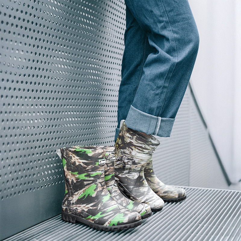 PVC ülaosa; plastmassist tald; sisemus võrk; EVA sisetald; keskmise pikkusega varrukas kõrgus