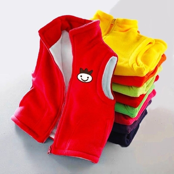 Gyermekek kapucnis mellény fleece-betétes és vastított, csíkos mintázat, karcsú szabás