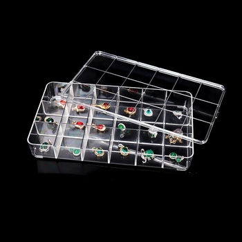 Visu vienā rotaslietu displeja statīvs ar caurspīdīgu akrila korpusu un koka pamatu, vienu līmeni, augstas kvalitātes stils