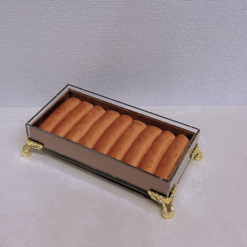 Akrila rotaslietu izstādīšanas statīvs — viengabala dizains, savienojuma konstrukcija, mākslinieciskais stils, Jin xiao, vasara 2024