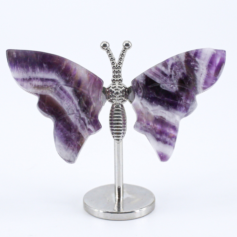 Prirodni kristalni ukras u obliku krila leptira; Materijal: prirodni kristal; Kategorija: nerafinirani kristalni kamen; Stil: feng shui za ured i dom; Pogodno kao poslovni dar