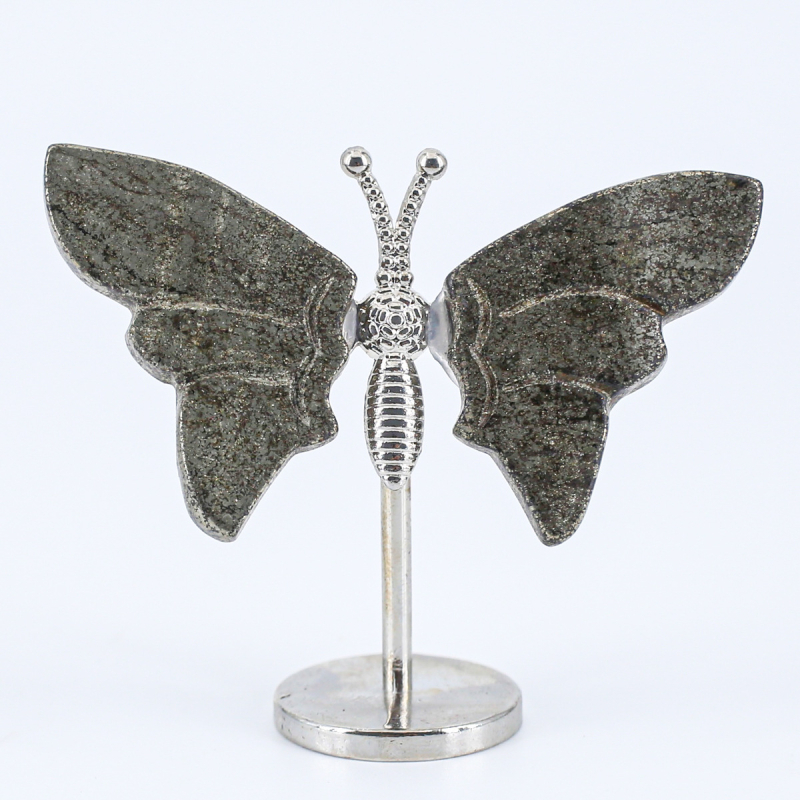 Prirodni kristalni ukras u obliku krila leptira; Materijal: prirodni kristal; Kategorija: nerafinirani kristalni kamen; Stil: feng shui za ured i dom; Pogodno kao poslovni dar
