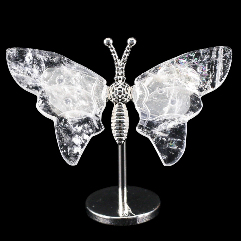 Prirodni kristalni ukras u obliku krila leptira; Materijal: prirodni kristal; Kategorija: nerafinirani kristalni kamen; Stil: feng shui za ured i dom; Pogodno kao poslovni dar