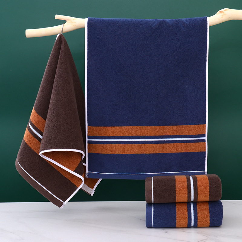 Set pamukovih ručnika | Marka Soft Card; Materijal: 100% pamuk; Niti: 32s; Pletenje: Žakard; Težina: 120–140 g
