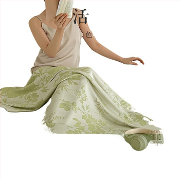 Bambusa šķiedru sega ar augu un ziedu rakstu, dzesējoša ice silk sajūta, viegla vasaras sega dīvānam