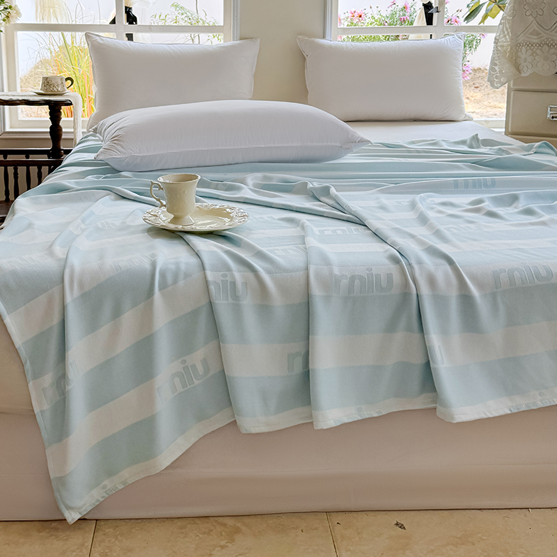 Bambusa šķiedru sega ar augu un ziedu rakstu, dzesējoša ice silk sajūta, viegla vasaras sega dīvānam