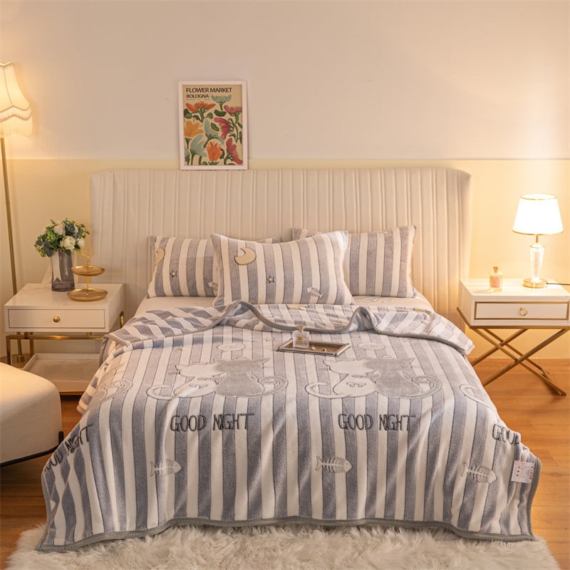 Poliestera sega ar karikatūru rakstu un sniegpārslām, četrsezonu izmantošanai, pielāgojama