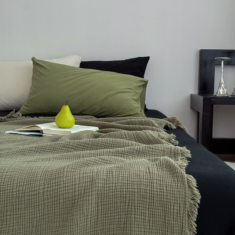 Četrslāņu kokvilnas segu ar pūtēm dīvānam, 500–800 g, pavasaris un rudens