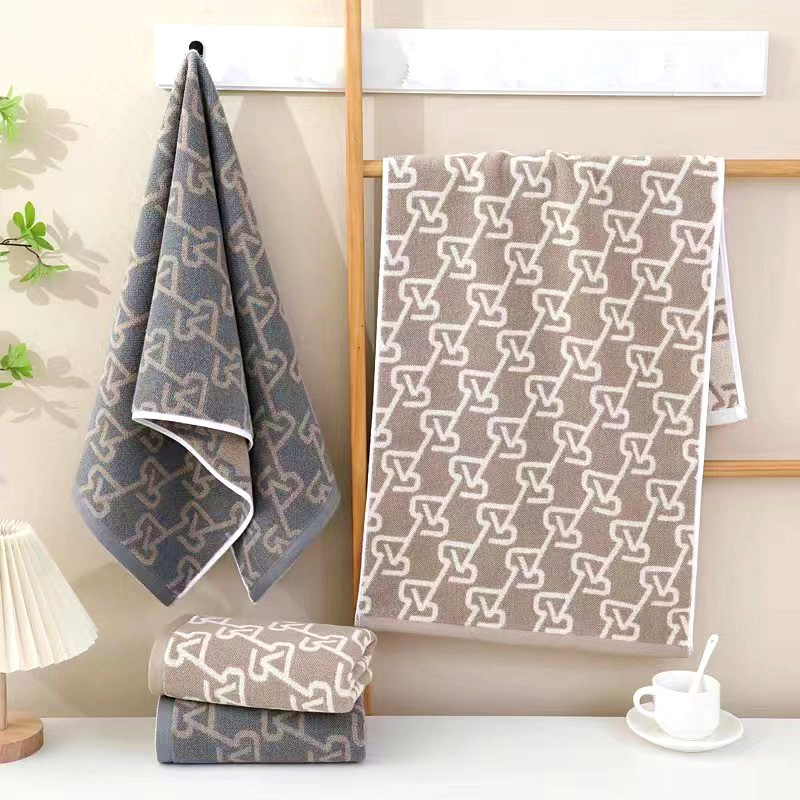 Ručnik za kupanje, poliestersko-bavunasta smjesa, jacquard tkanina, 32s vlakna, težina 140–170 g/m², za kućnu upotrebu